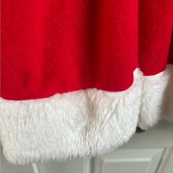 Christmas dress with 3 Santa hats- Mrs. Claus & helpers - Picture 3 of 11